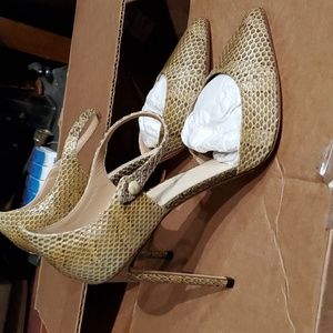 NIB sz 40 $990 Francesco Russo heels